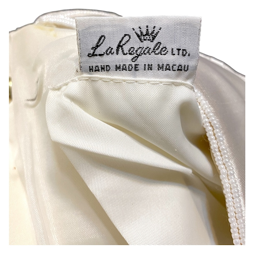 SOLD :: Vintage La Regale Beaded Clutch - Picture 5 of 6